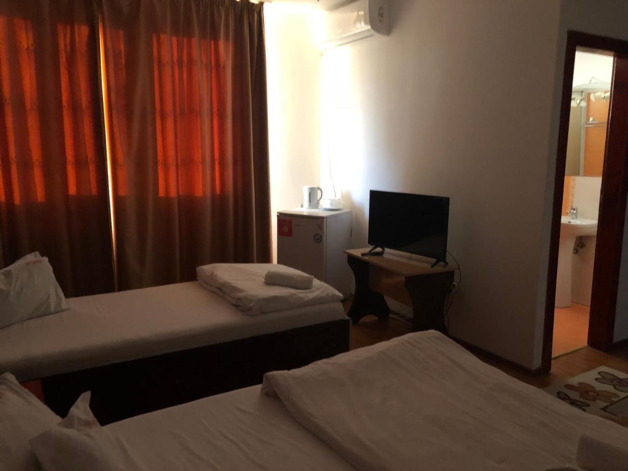 Pension Rozeclas Oradea Dış mekan fotoğraf