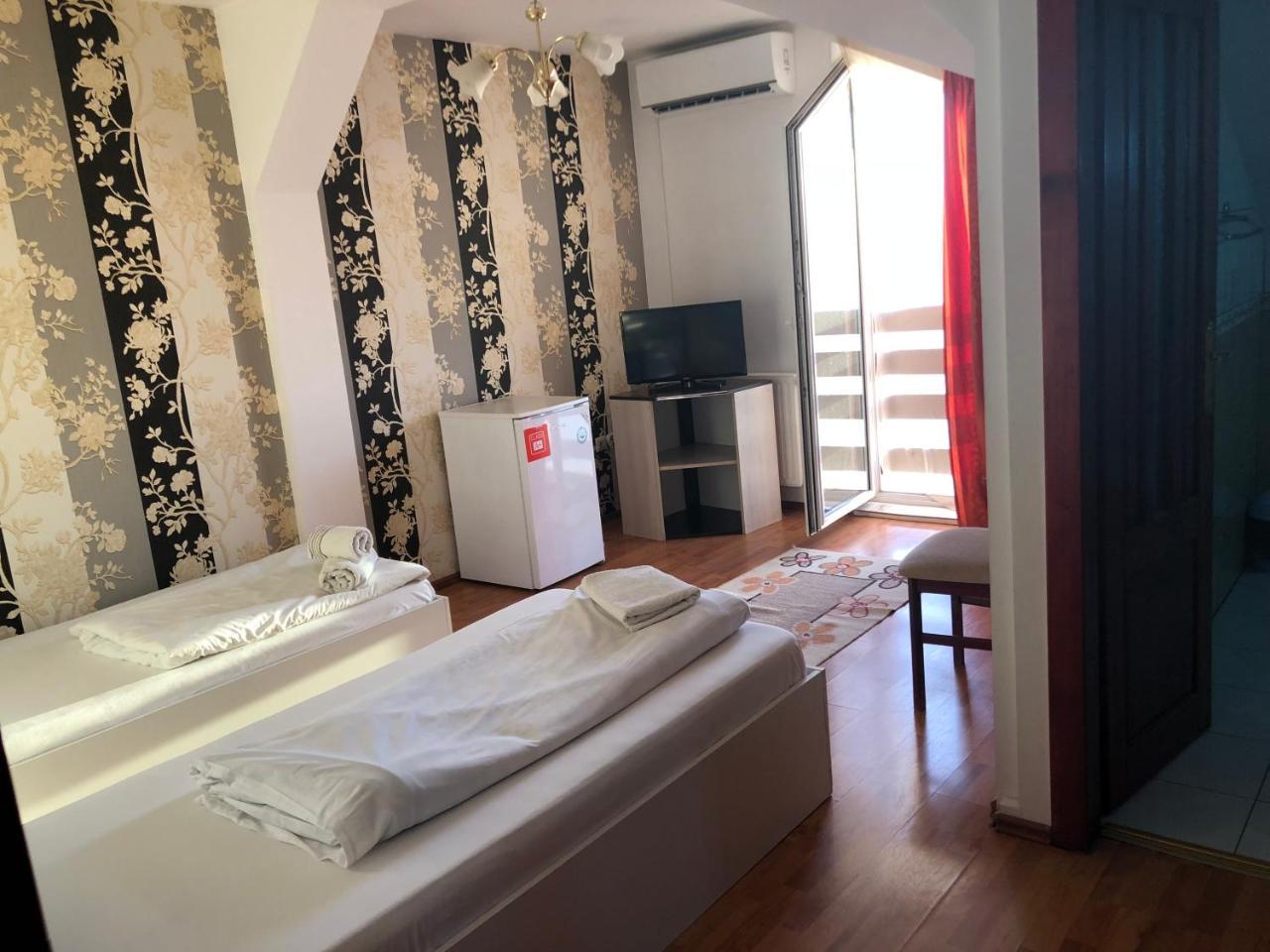 Pension Rozeclas Oradea Dış mekan fotoğraf