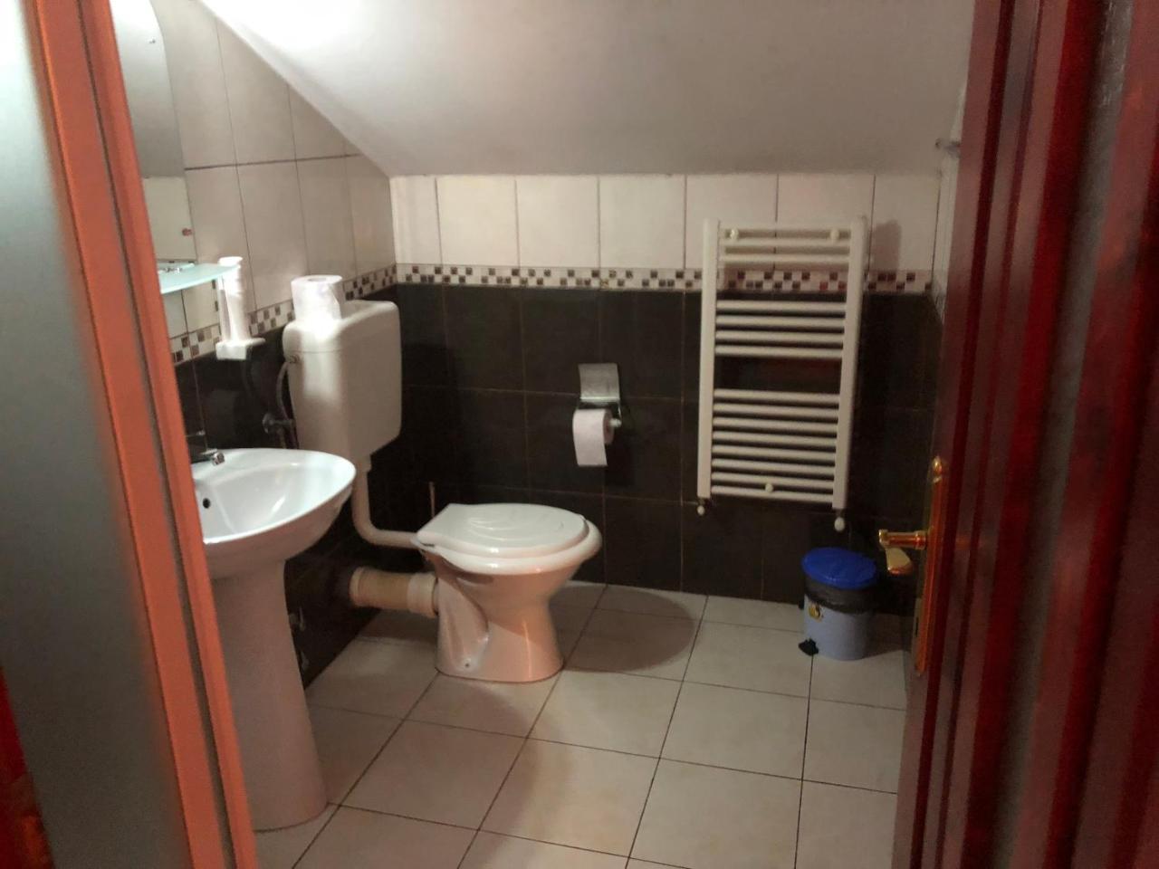 Pension Rozeclas Oradea Dış mekan fotoğraf
