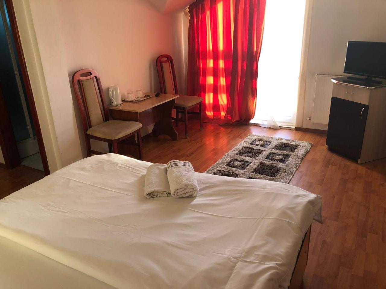 Pension Rozeclas Oradea Dış mekan fotoğraf